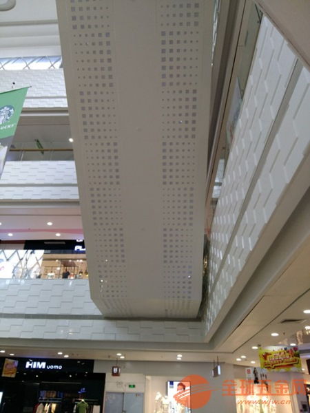 車(chē)站氟碳鋁單板裝飾 優(yōu)質(zhì)品牌廠家的選擇與特點(diǎn)